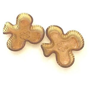 #1019 Shamrock Tiara Amber Glass VTG 3 LEAF Candy Snacks dishes vanity VTG